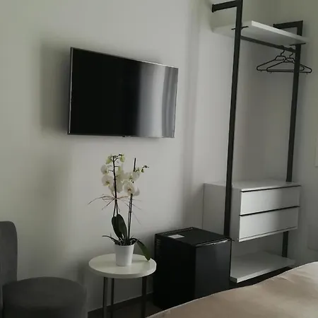 Konukevi Casa Umeli 4*
